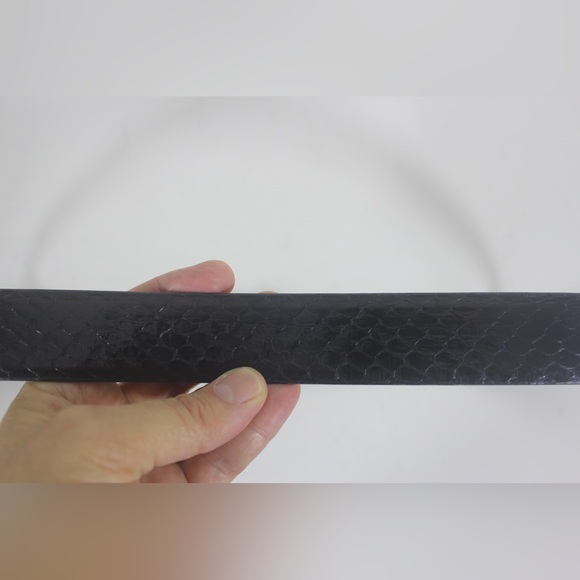 Vintage Black Genuine Snake Skin Reptile Leather Belt with Gold Tone Buckle - Picture 8 of 8